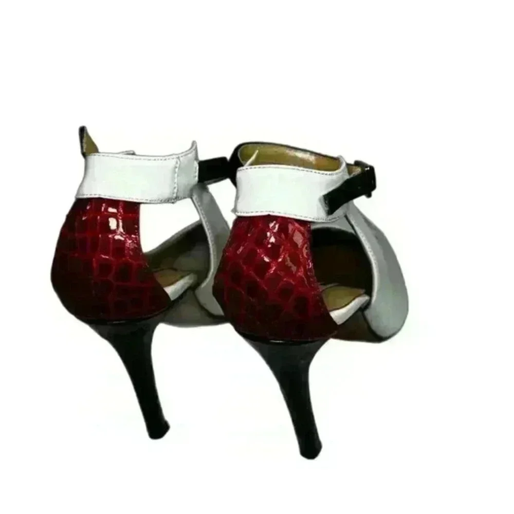 Jimmy Choo White Patent Leather w Black Ankle Strap Snakeskin Heel Pumps Size 39